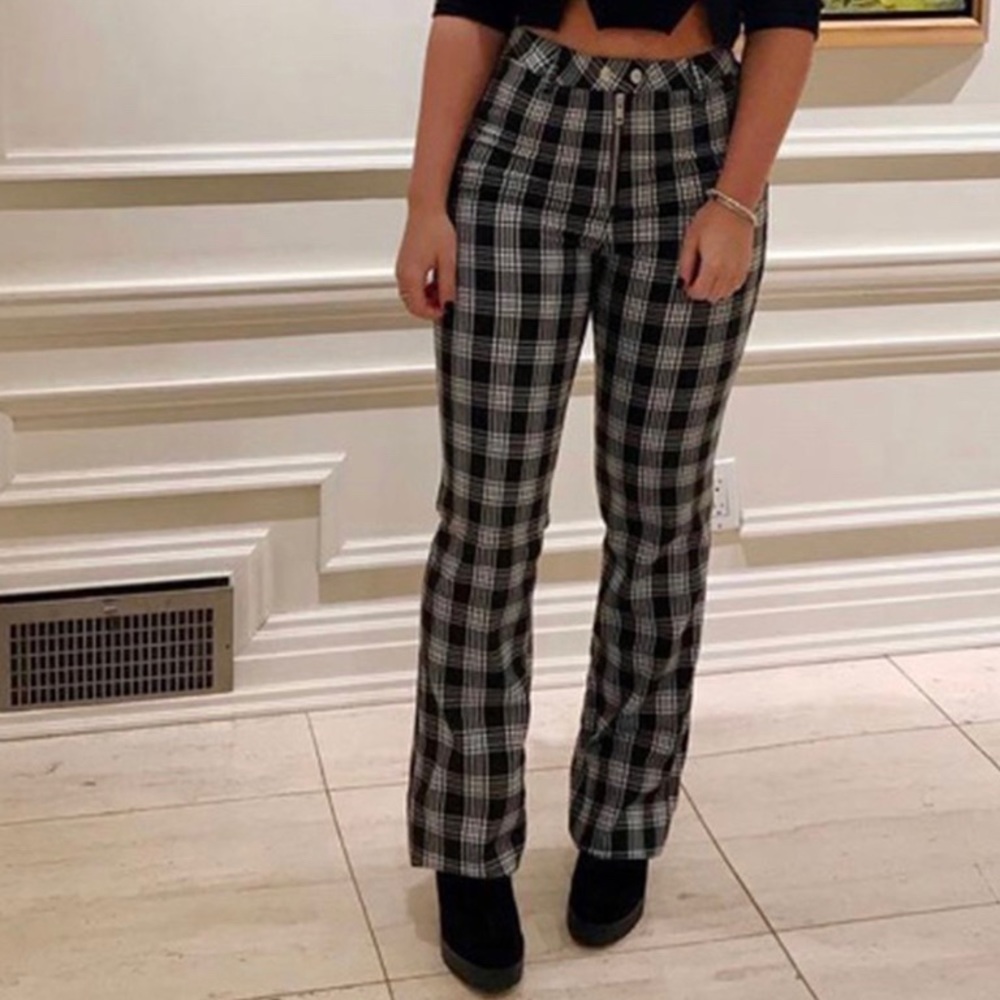 I am gia pants